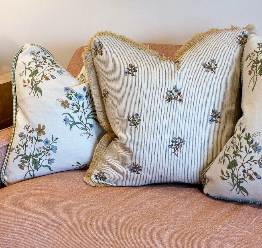 Flax Field Flower with Leaf Trim Pillow - Image 3