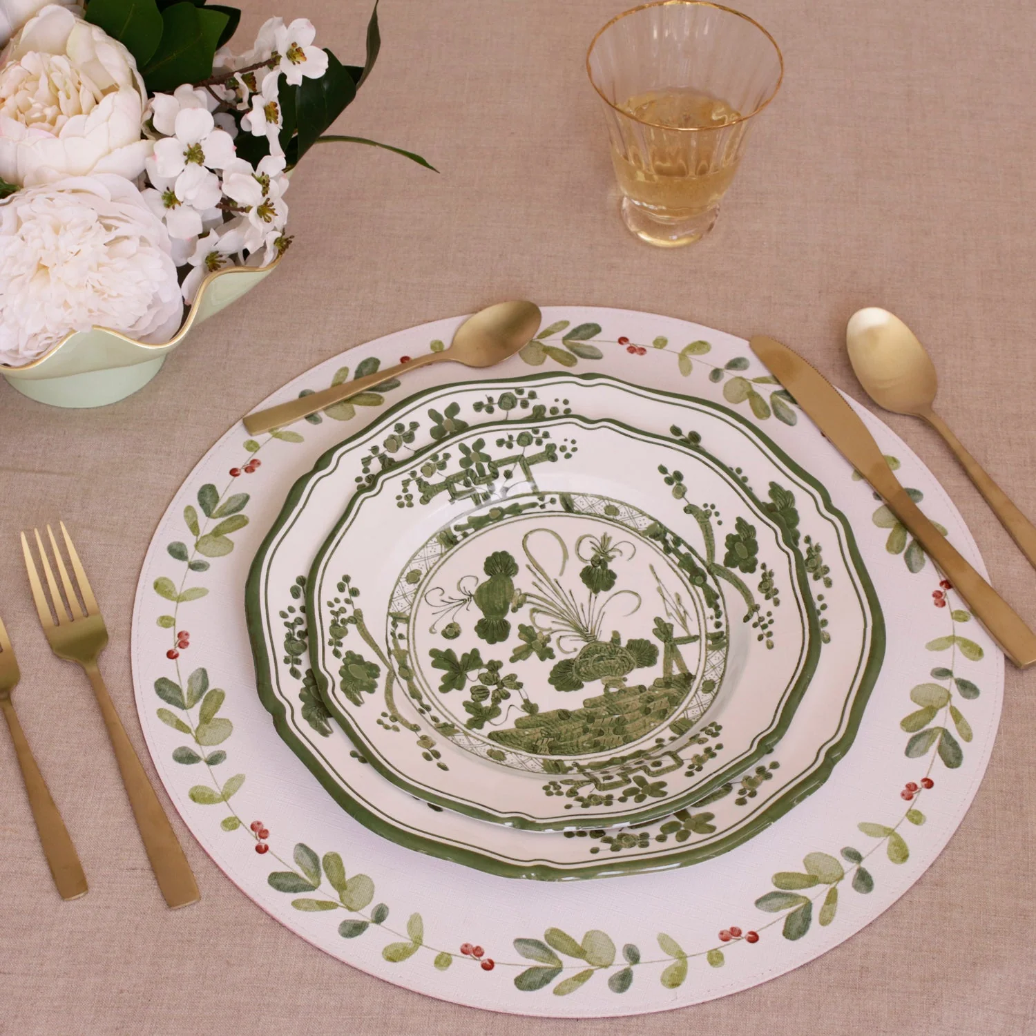Vida Faenza Melamine Dinnerware and Placemat Collection - Image 5
