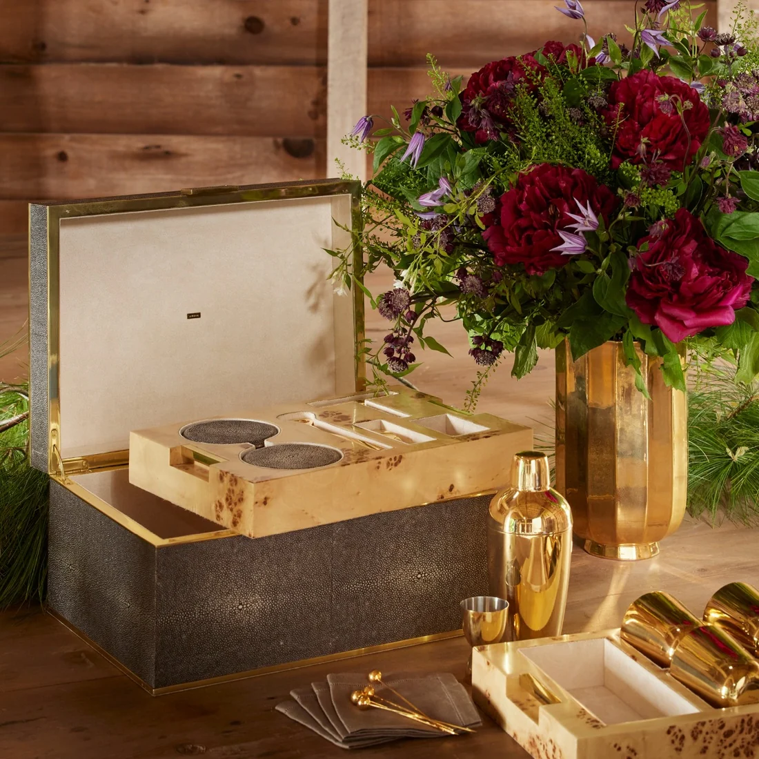 Chocolate Classic Shagreen Bar Set - Image 6