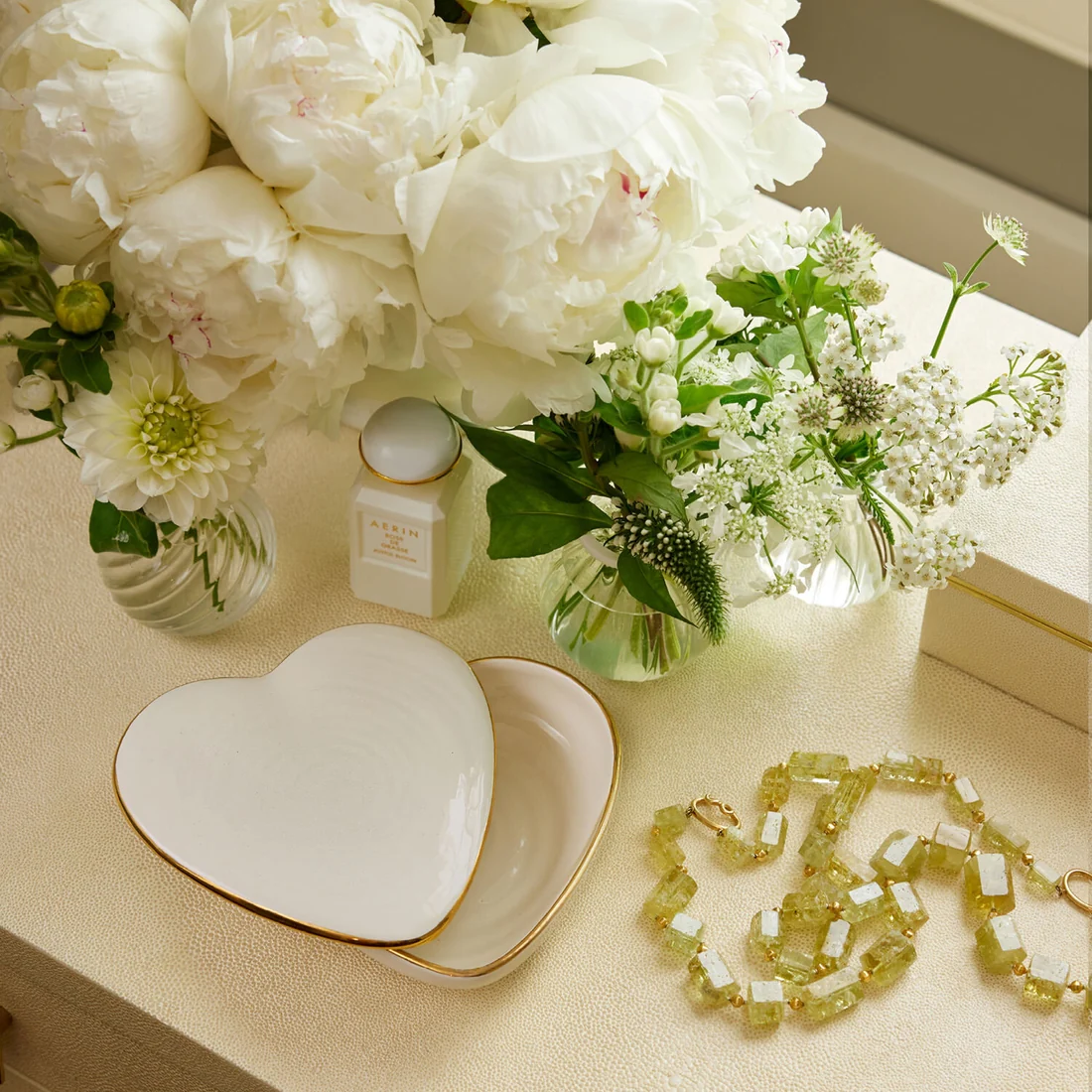Cream Calinda Heart Box - Image 3