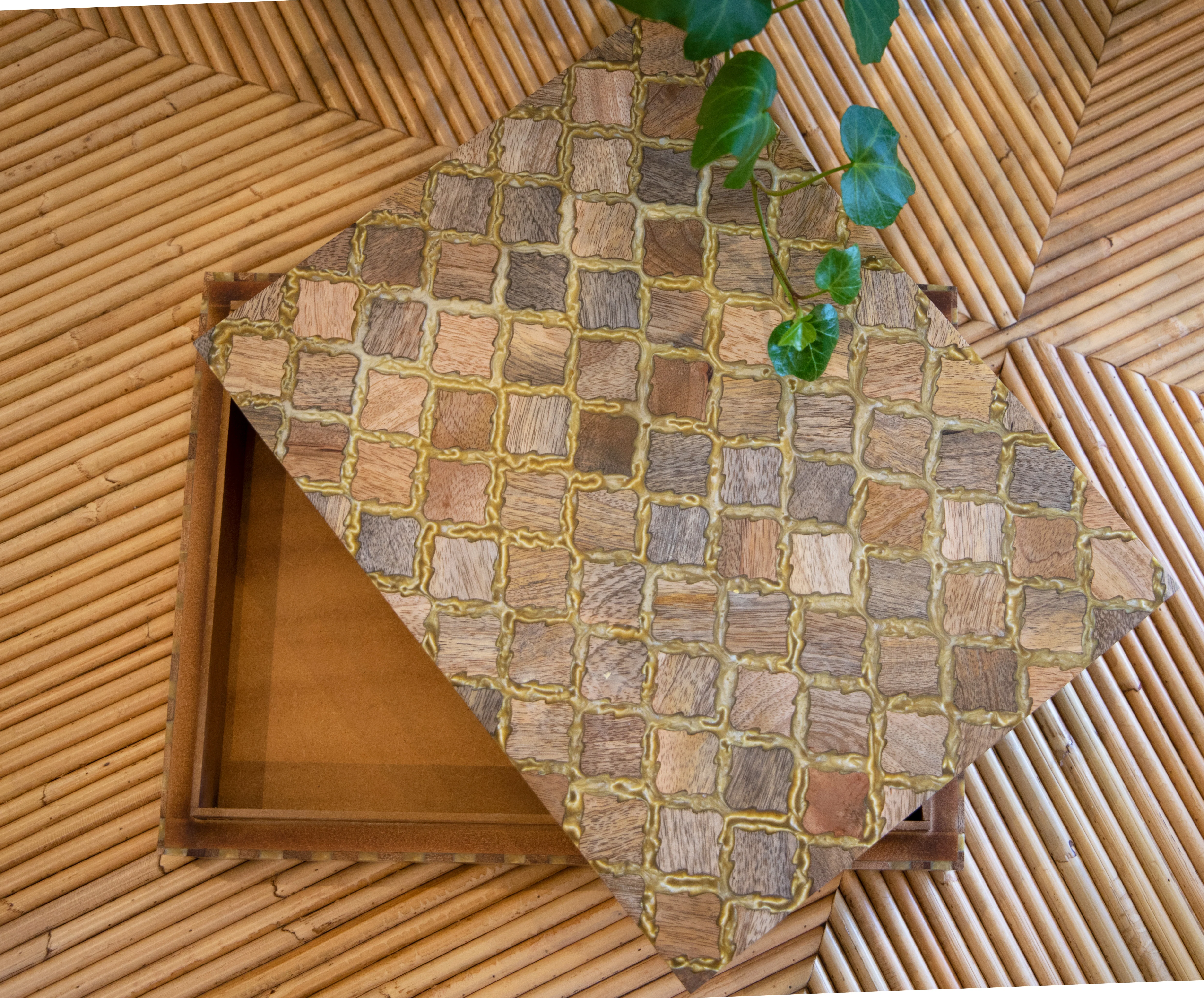 Diamond Box, Large - Image 2