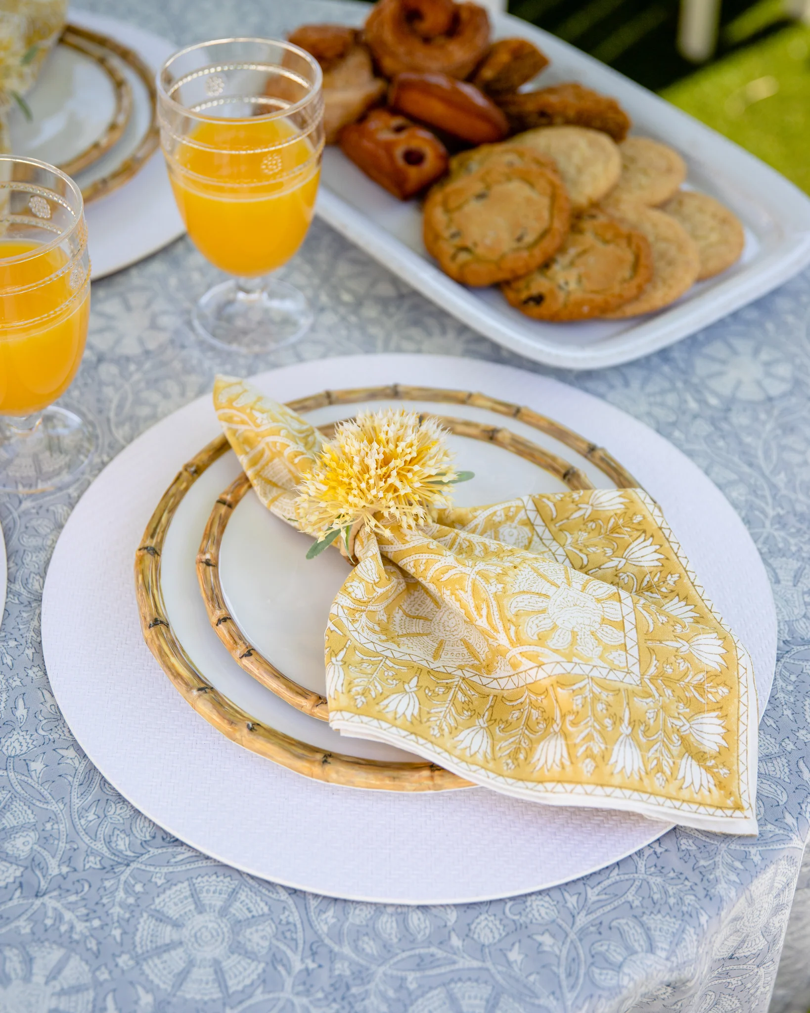 Sweet Gum Blossom Napkin Ring Set - Image 2