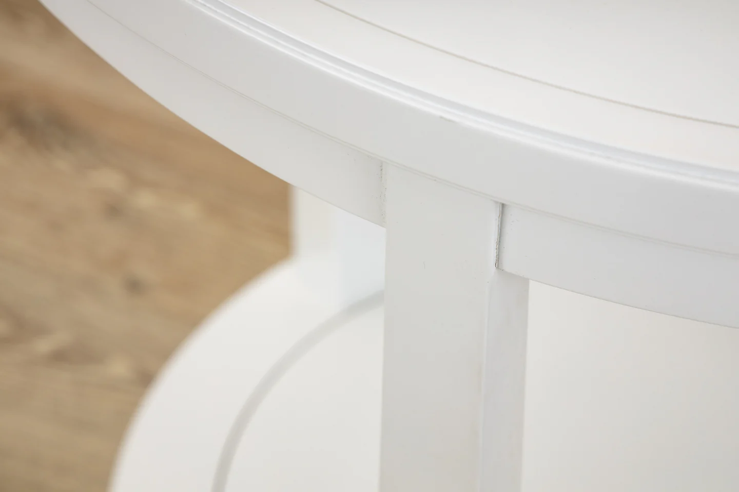 Rye Round Side Table in White - Image 2