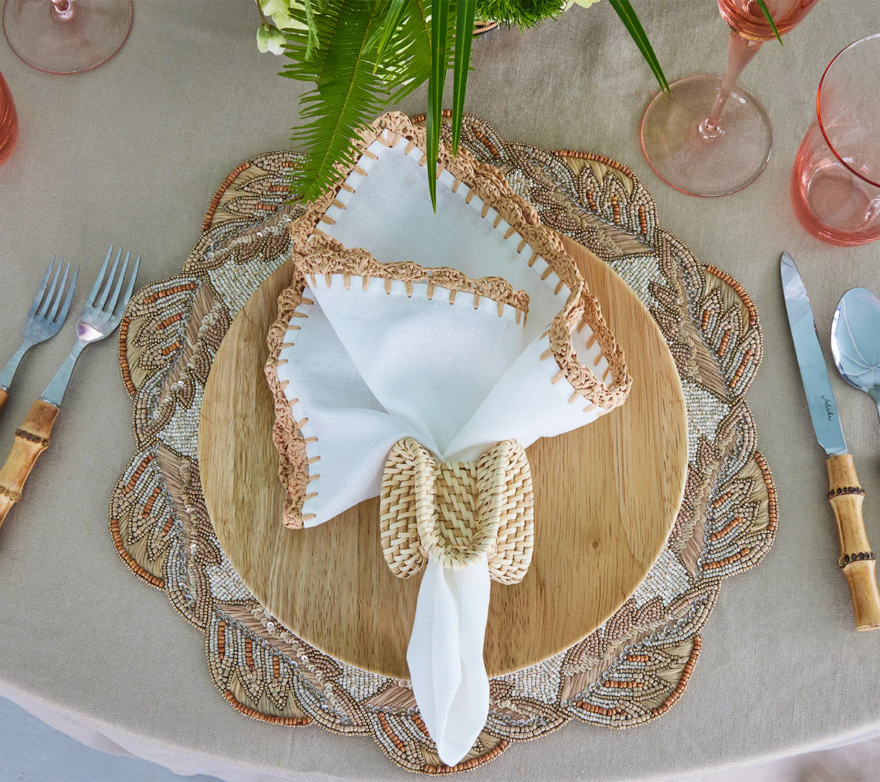 Shell Edge Napkin Set - Image 7
