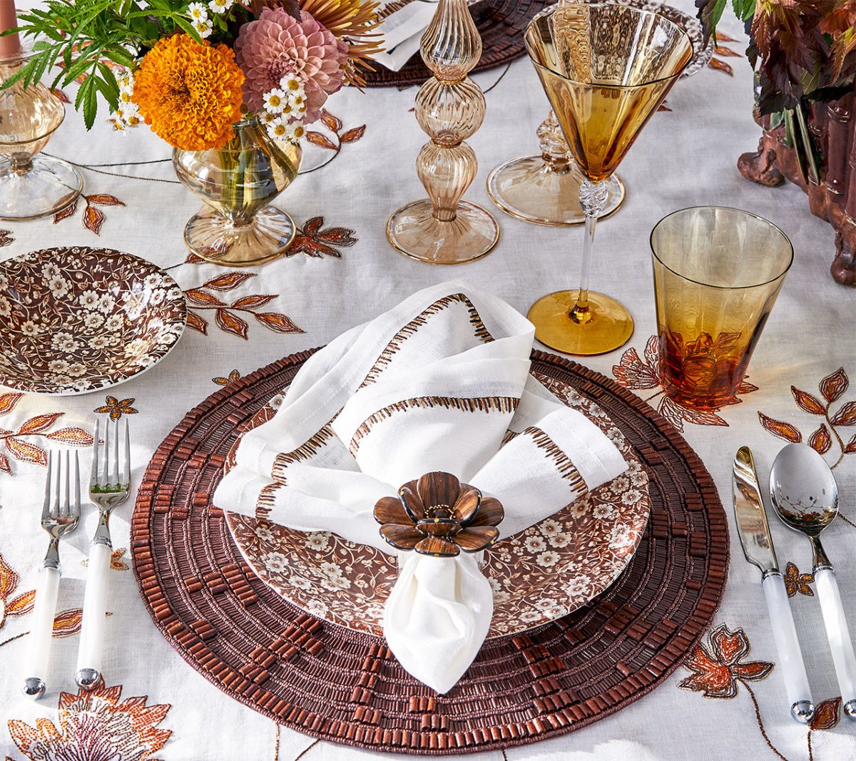 Begonia Napkin Ring - Image 3