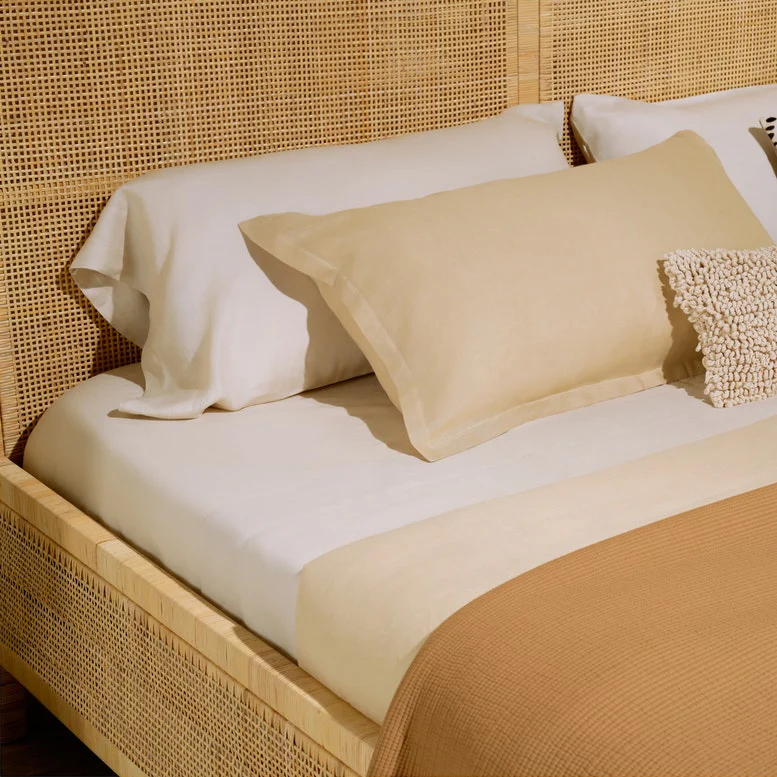 Isla Bed Collection - Image 4