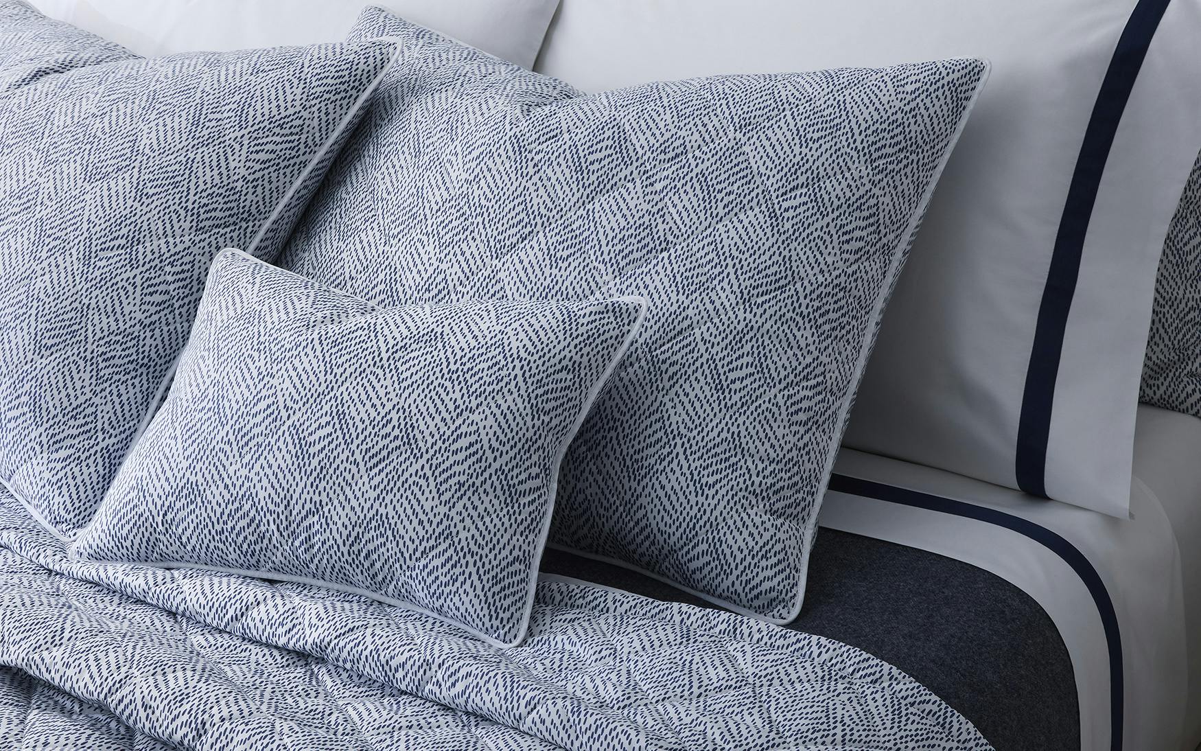Duma Diamond Bedding Collection, Navy - Image 11