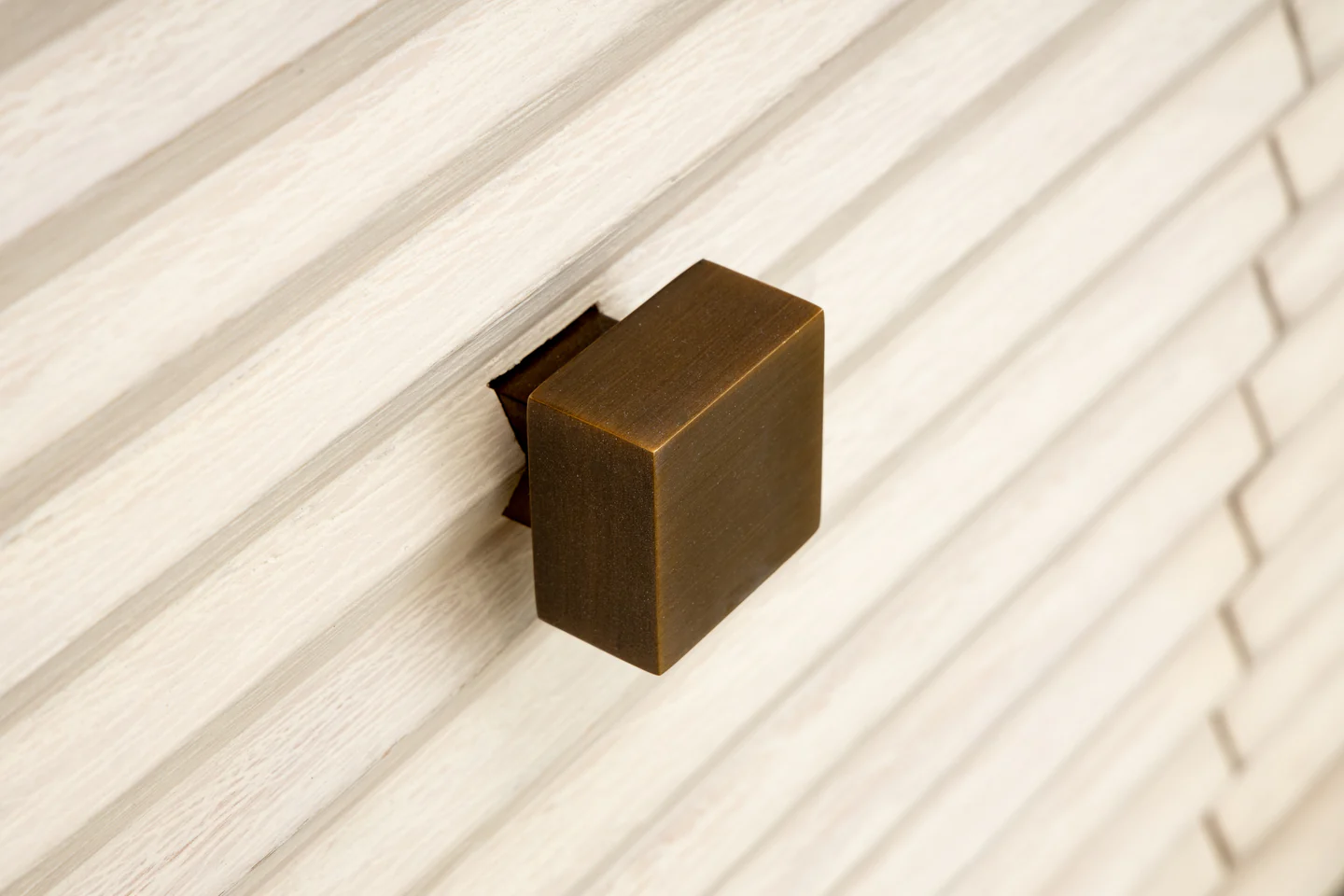 Belmont Low Cabinet - Image 4