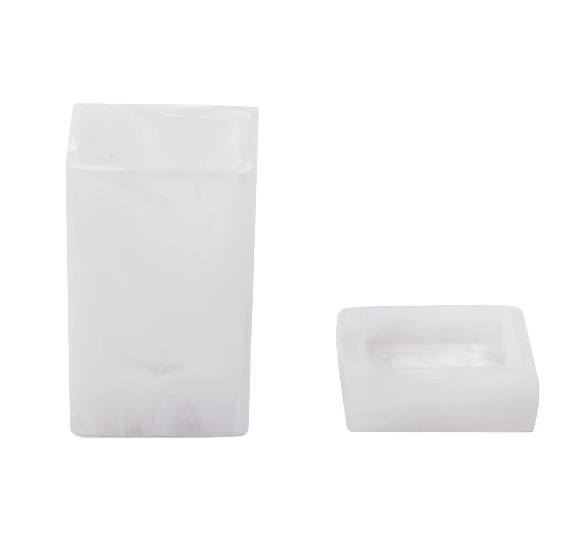 Swirl White Resin Bath Collection - Image 5