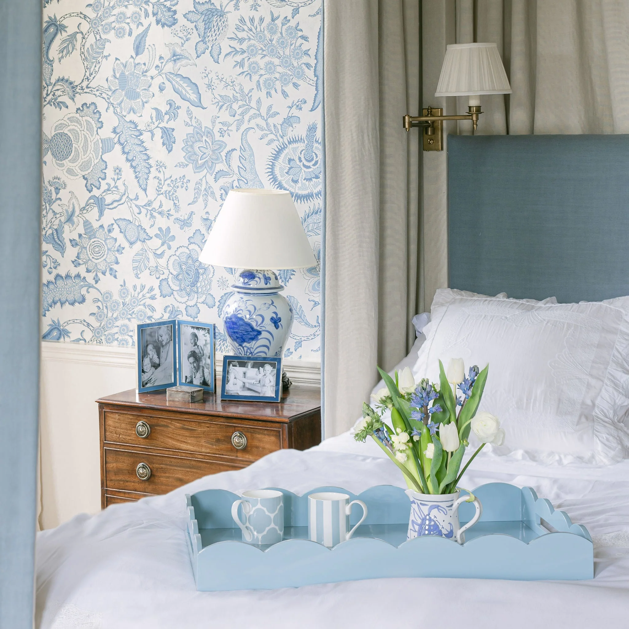 Scalloped Pale Denim Lacquer Tray Collection - Image 4