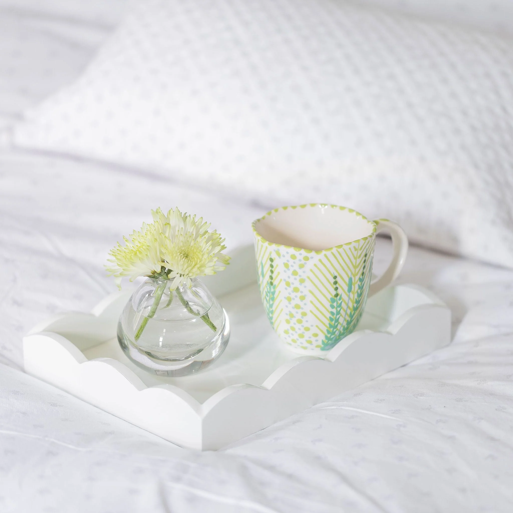 Scalloped White Lacquer Tray Collection - Image 7