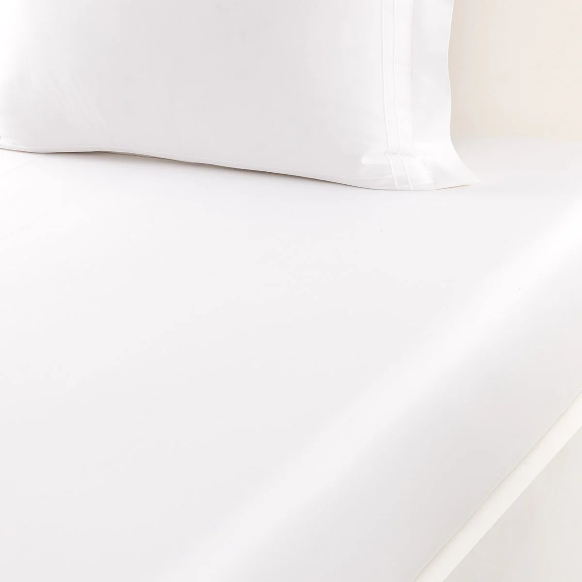 Adagio Blanc Bedding Collection - Image 4