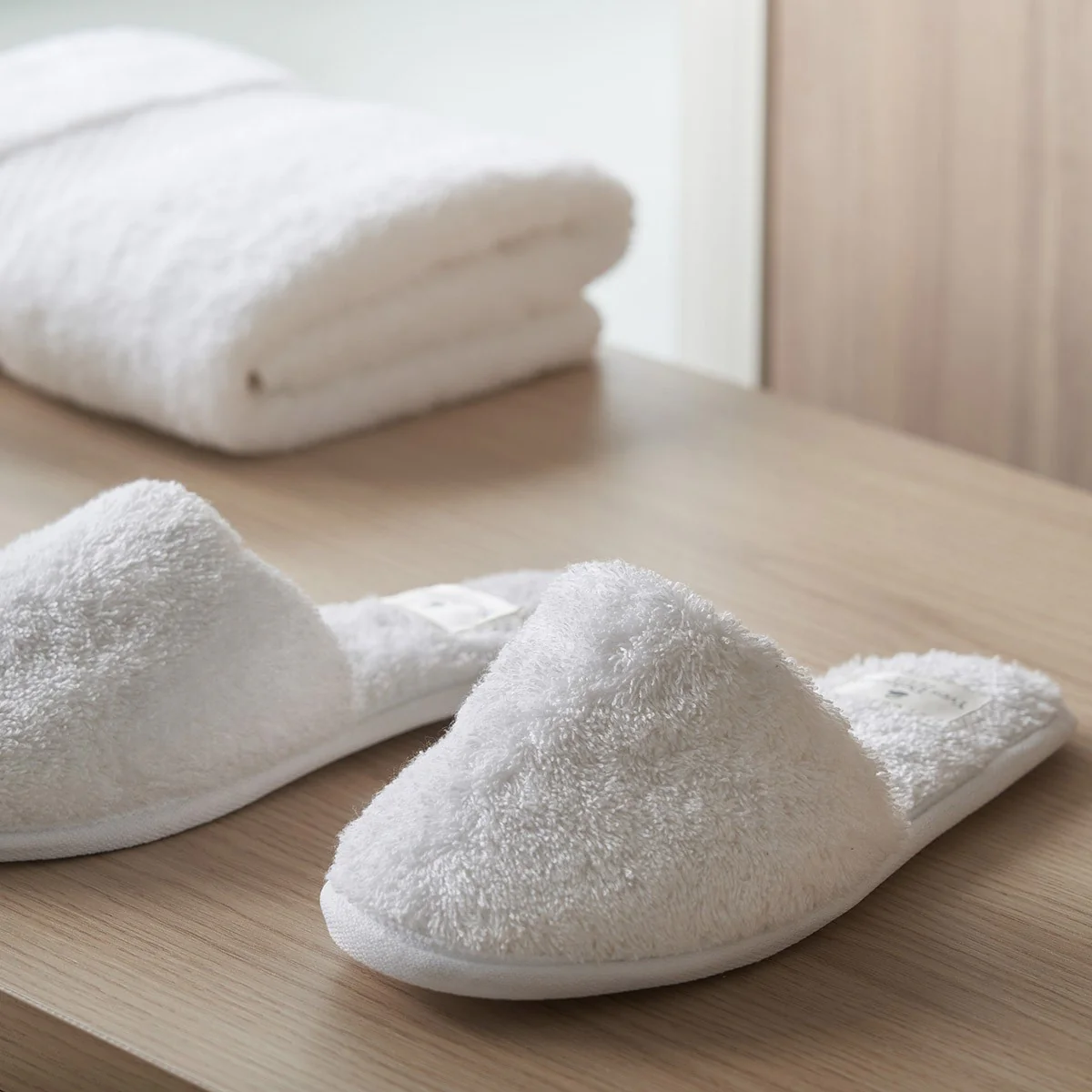 Etoile Blanc Slippers - Image 3