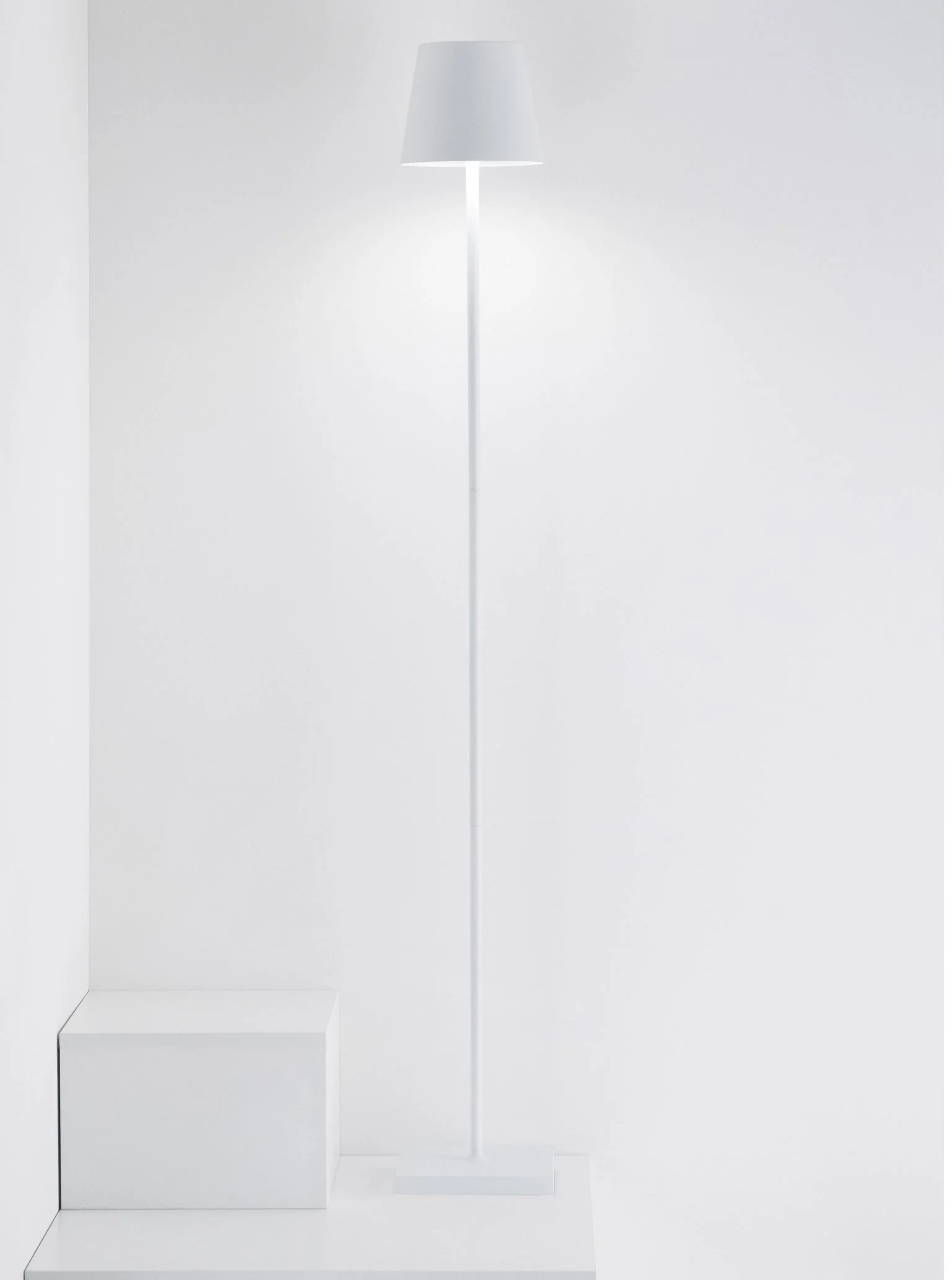 Poldina Pro L Floor Lamp - Image 2
